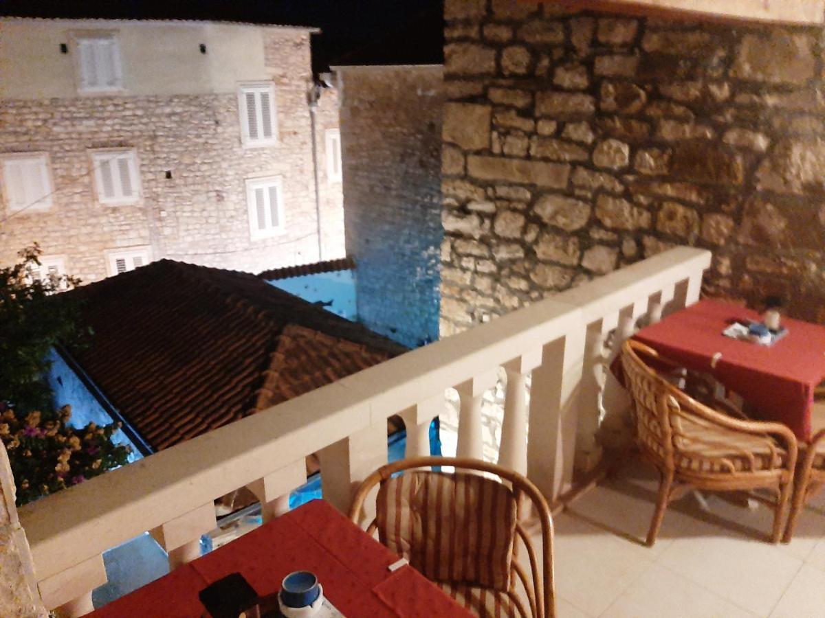 Apartmán Vila Dora Supetar Exteriér fotografie
