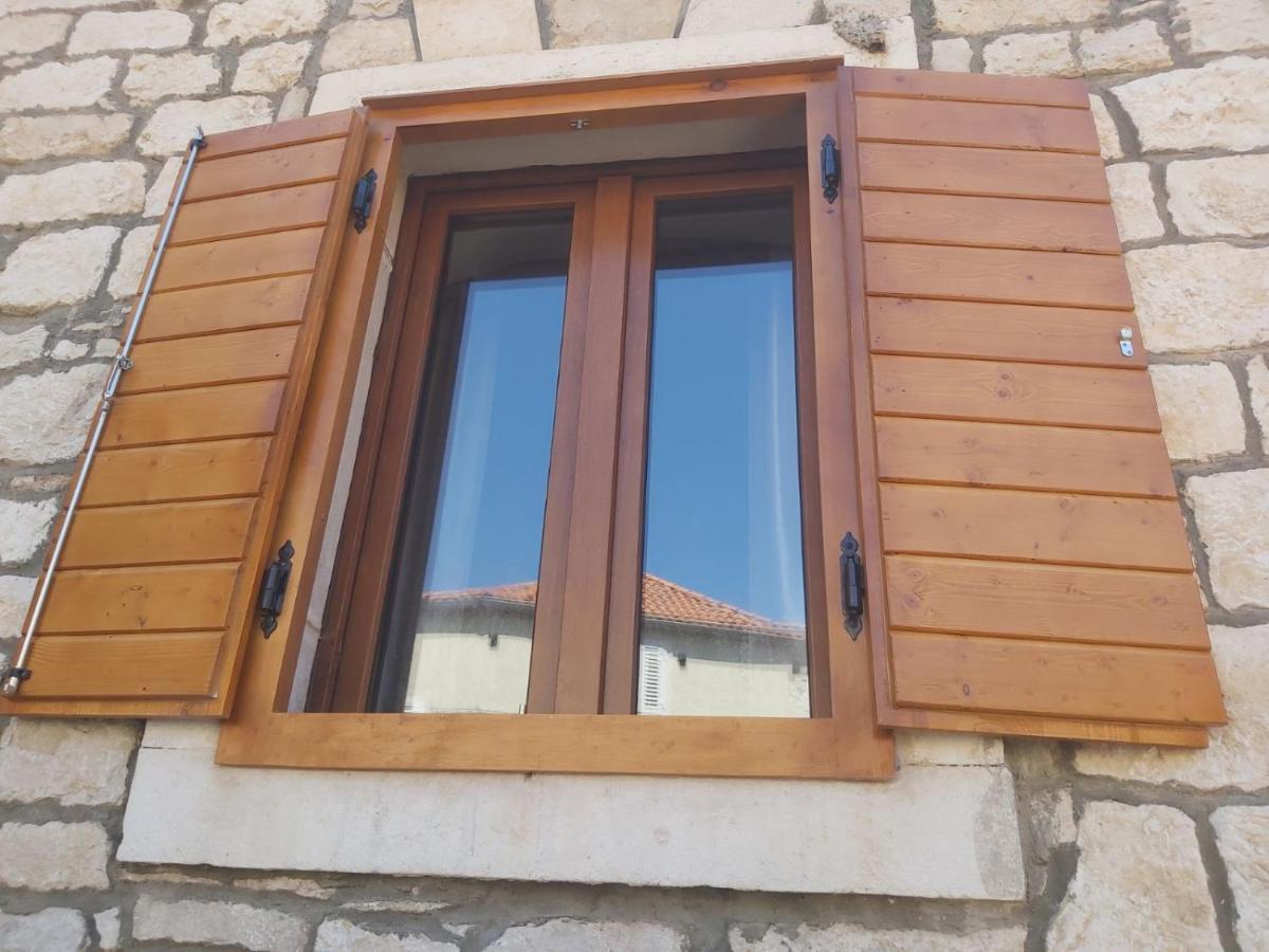 Apartmán Vila Dora Supetar Exteriér fotografie