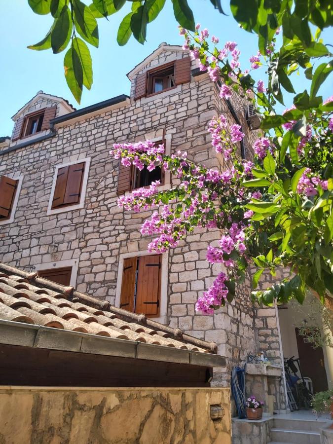 Apartmán Vila Dora Supetar Exteriér fotografie