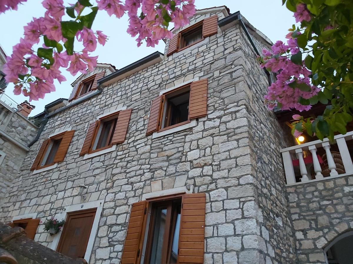Apartmán Vila Dora Supetar Exteriér fotografie