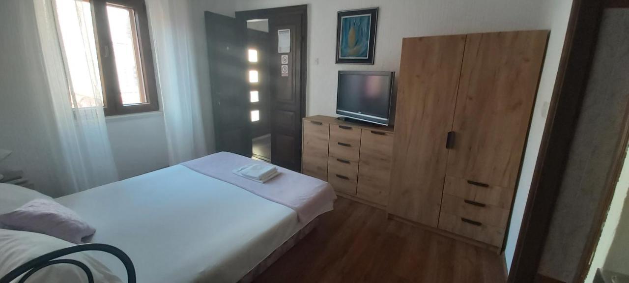 Apartmán Vila Dora Supetar Exteriér fotografie