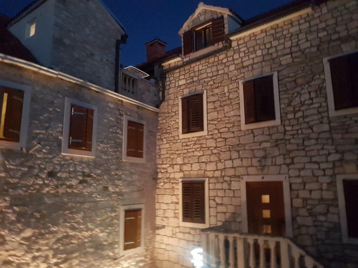 Apartmán Vila Dora Supetar Exteriér fotografie